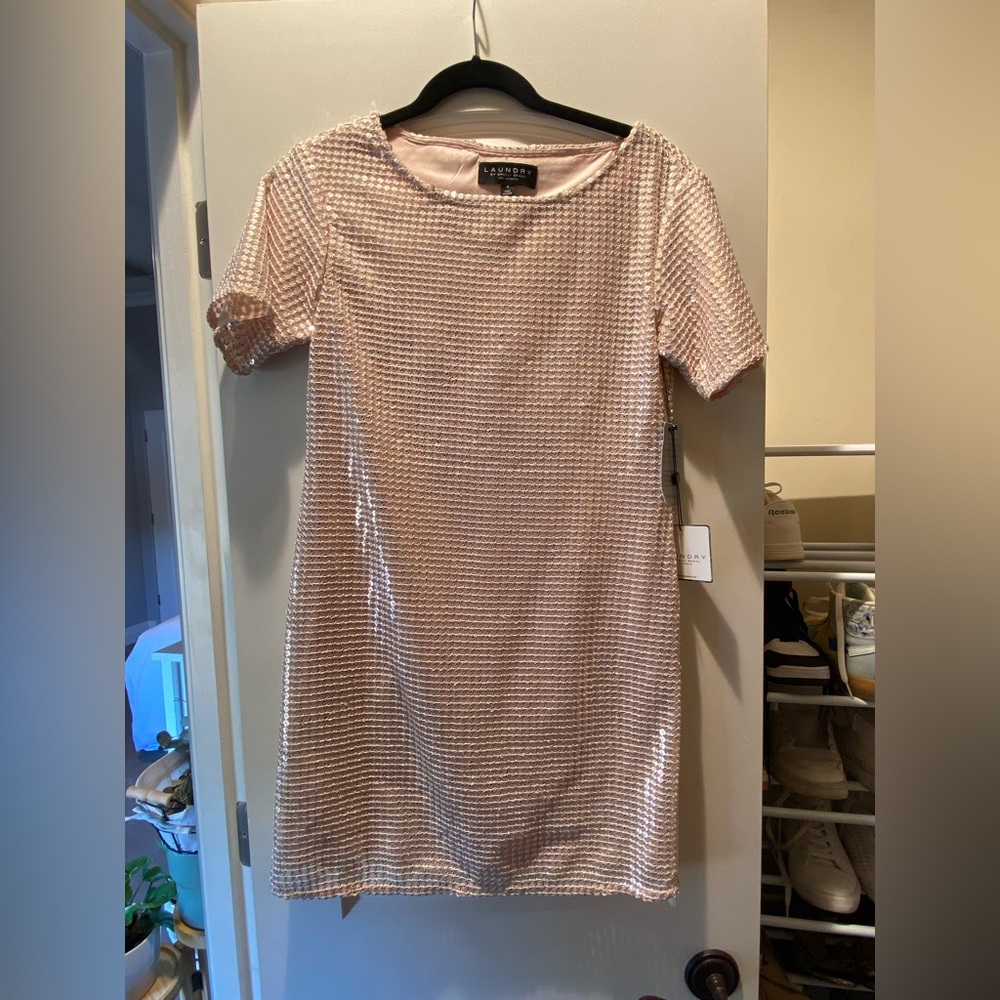 Laundry by Shelli Segal pink sequins dress